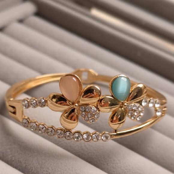 Jewelry - Gold-Tone Floral Crystal Bracelet